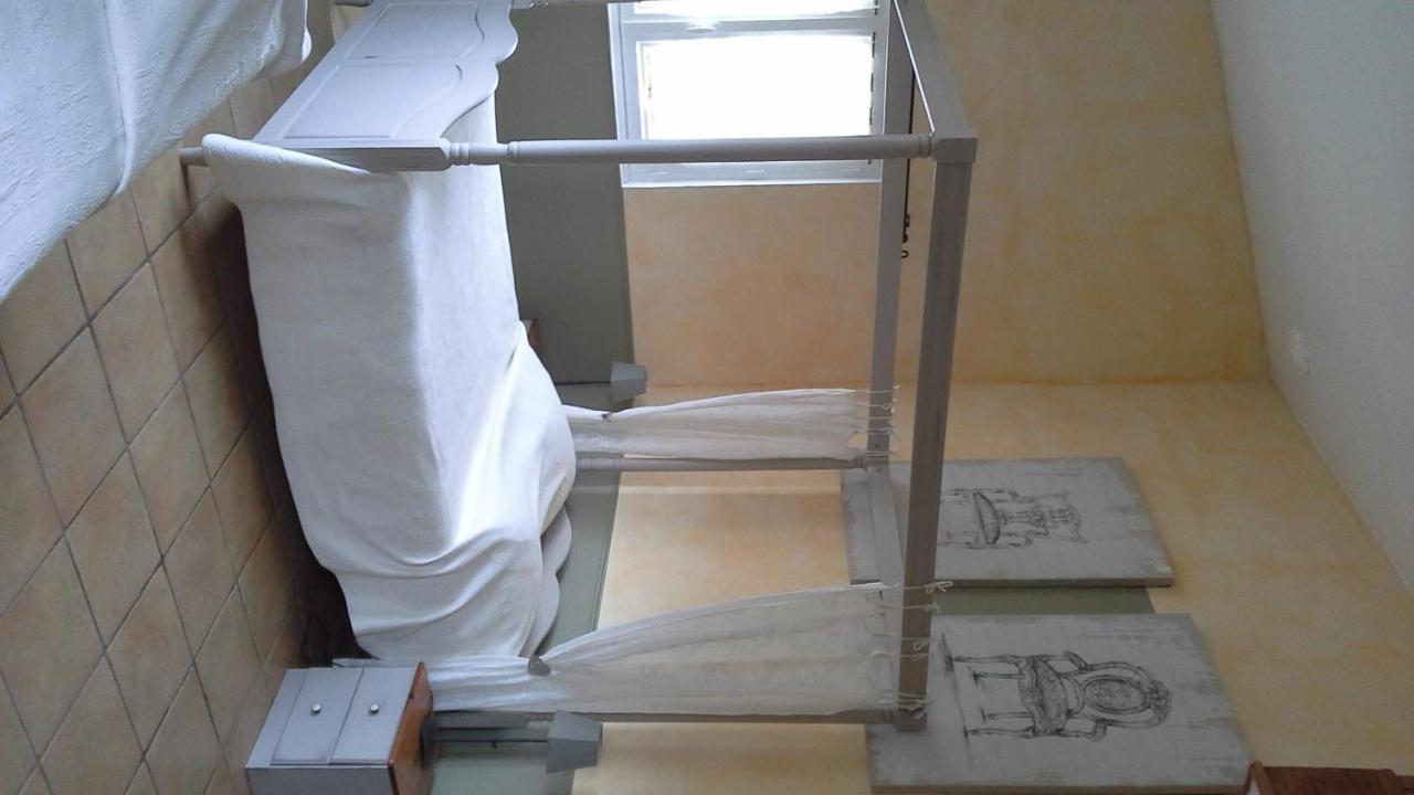 Chambres D'Hotes Soleil Et Cacao Siccieu-Saint-Julien-et-Carisieu Ngoại thất bức ảnh